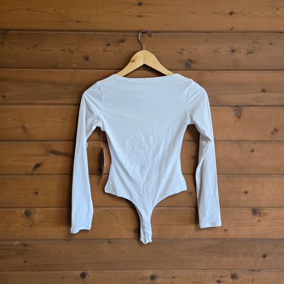 Heynuts Scoop Neck Long Sleeve Double Layer Bodysuit White Opal NWT M High Cut - Picture 3 of 5